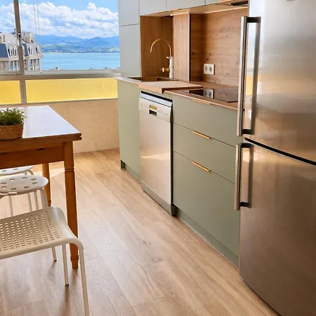 Con Vistas Apartment *